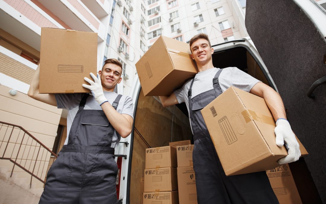 Hiring Professional Movers vs. Moving Yourself: Which Is The Right Decision?